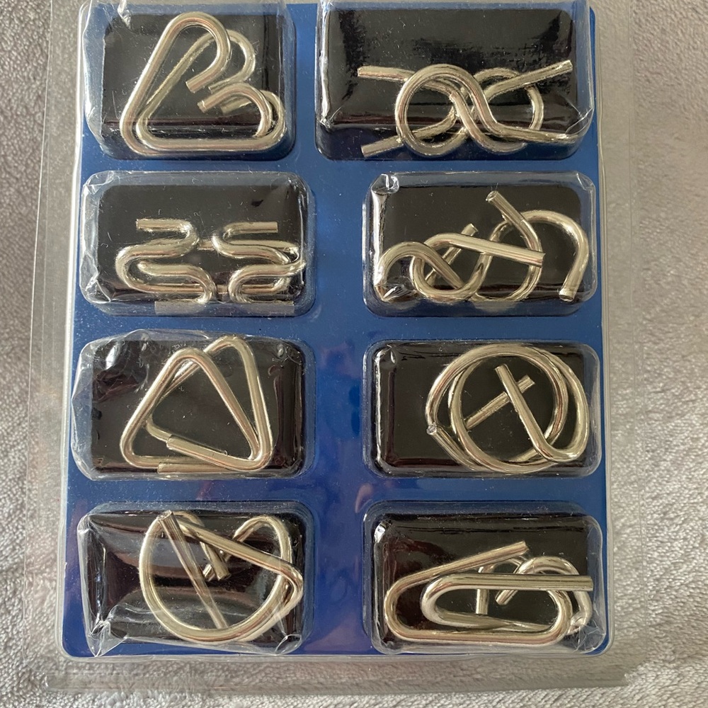 Brain teaser challenge puzzles
